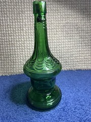 CHIANTI Vintage Italian Cevin Cut Green Glass Italian Wine Bottle.
