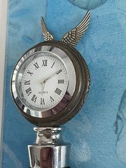 Rare Vtg Wine Bottle Stopper Quartz Clock Watch Wings Ornate Chrome? Collectible