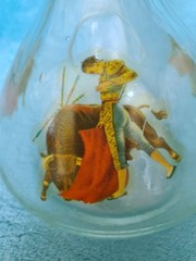 Spanish Porrón Wine Bottle Decanter Carafe Hand-blown Glass Bull-Fighter Decals