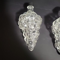 VTG CLEAR GLASS GRAPES CLUSTER SHAPED WINE BOTTLE DECOR DECANTER Set Of 2