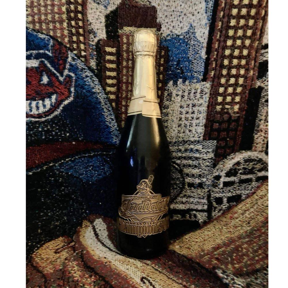 Meier&rsquo;s Sparkling Grape Juice Wine Cleveland Indians Champions Green 25.3 fl oz