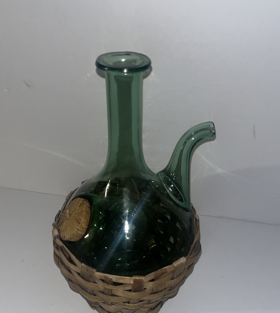 VINTAGE HAND BLOWN GREEN GLASS WINE BOTTLE DECANTER FROM ITALY