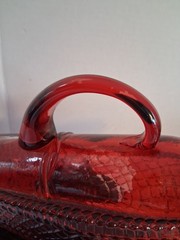 VTG! 1960&rsquo;s Crimson Red Glass »Wine Bottle In A Basket » Figure; « La Mediterranea »