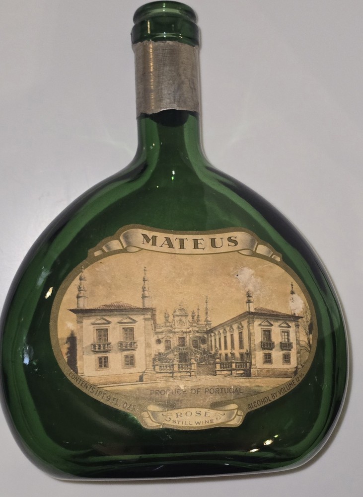 Vintage Green Mateus Rose Portugal Sogrape Still Empty Wine Bottle 1 PT 9 FL OZS