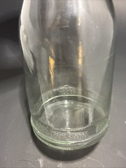 Vintage Paul Masson Glass Wine Carafe 10 3/4 » tall – Clear-Embossed Lettering