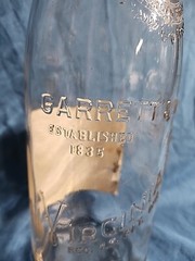 RARE Vtg Pre-prohibition Garrett & Co. Inc. Virginia Dare 14¾ » Tall Wine bottle