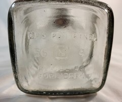 Vintage Mogen David Half Gallon Wine Bottle Embossed Key Clear Glass w/ Cap