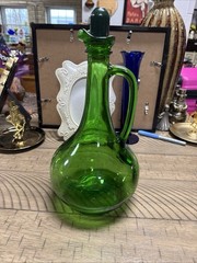 Vintage Wine World 1976 Green Glass Decanter Bottle 1.5 Litre Long Neck Handle