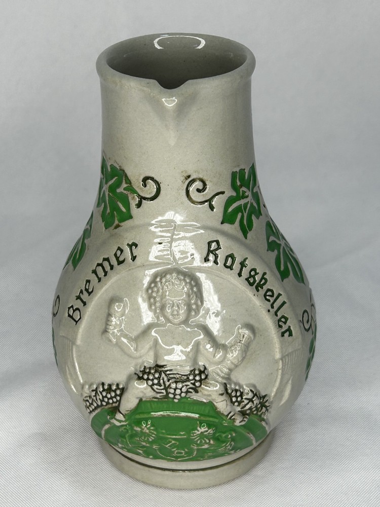 Vintage German Bremer Ratskeller .5Liter Wine Jug 6.5&Prime; Tall Green