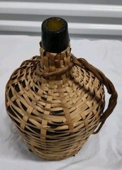 Rare GARIBALDI Wine Jug Demijohn Amber/Green Glass Wicker Wrapped Brazil VTG 60s
