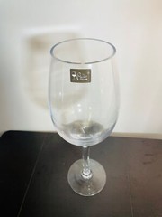 16&Prime; Giant Wine Glass