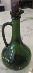 Vintage Wine World 1976 Green Glass Decanter Bottle 1.5 Litre Long Neck Handle.