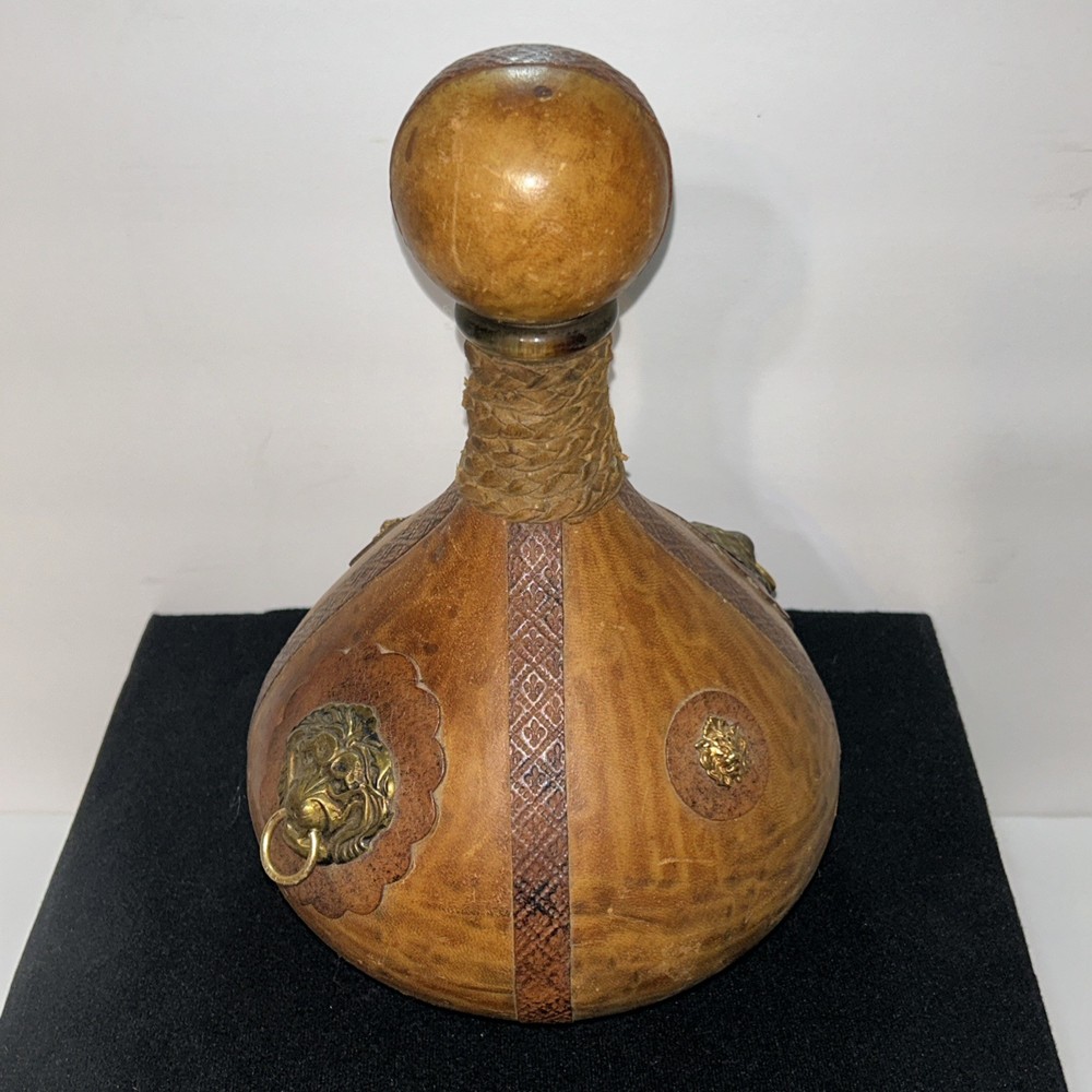✨Vintage Italian Leather Wrapped Decanter Excellent Condition