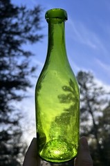 Antique beautiful *ELECTRIC GREEN* colored applied lip wine / liquor bottle