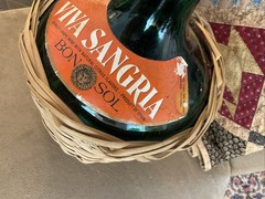 Viva Sangria Spain Vintage Green Glass Bottle In Woven Basket 1/2 Gal Empty