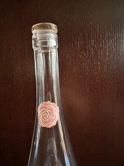 GERARD BERTRAND Cote Des Roses EMPTY WINE BOTTLE Rose Bottom/Pink Glass Stopper
