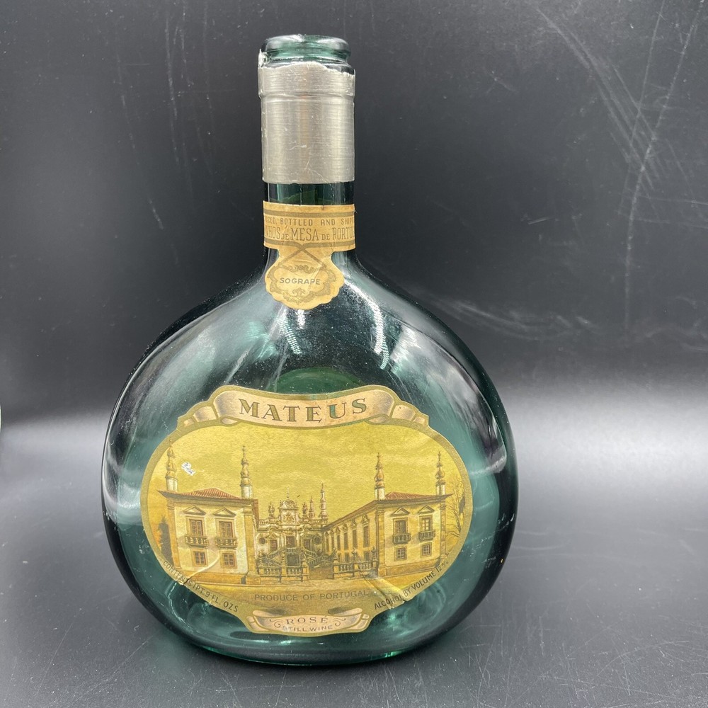 Mateus Green Glass Bottle Labels 1 Pt 9 oz Sogrape Rose Wine Portugal Vintage