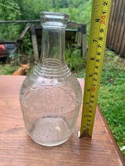 Vintage Wine Bottle. Decorative. Embossed. Grapes & Leaves. Clear. 4/5 Quart