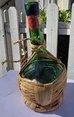 1974 Wrapped Bigi Empty Green Wine Bottle Pint Dry Italy