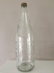 Vintage Glass Embossed Virginia Dare New York Wine Half Gallon w Cap NICE!