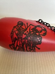VTG RED WINE BOTTLE-Botella Torcida Sangria Bulls Head & Bull Fighter W/Chain