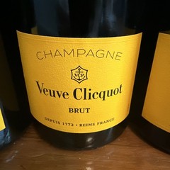 LOT OF 11 Veuve Clicquot 1.5L Magnum Champagne Collectible Green Empty Bottle