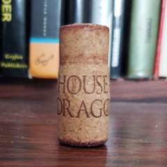 GAME OF THRONES WINE BOTTLE