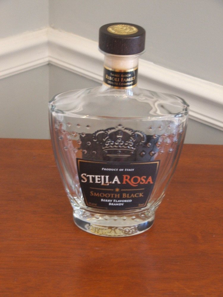 empty Stella Rosa smooth black berry flavored brandy 750 ml empty bottle