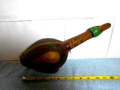 VINTAGE EMPTY DUCK TOOLED LEATHER WRAPPED GLASS WINE BOTTLE ITALY 12x4x7in -L503