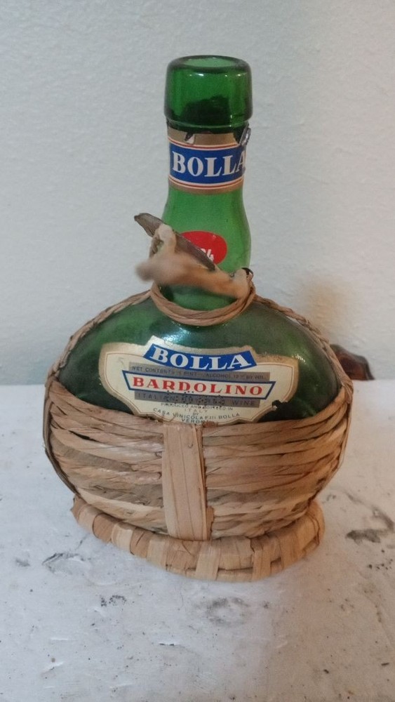 Vintage Bolla Valpolicella Green/Blue Glass, Straw Wrapped Bottle EMPTY
