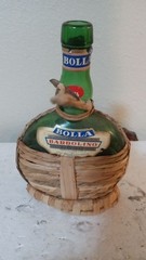 Vintage Bolla Valpolicella Green/Blue Glass, Straw Wrapped Bottle EMPTY