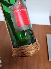 1960s 1 Pt Wicker Wrapped SANT&rsquo;GRIA of Yago Red Spanish Wine Bottle