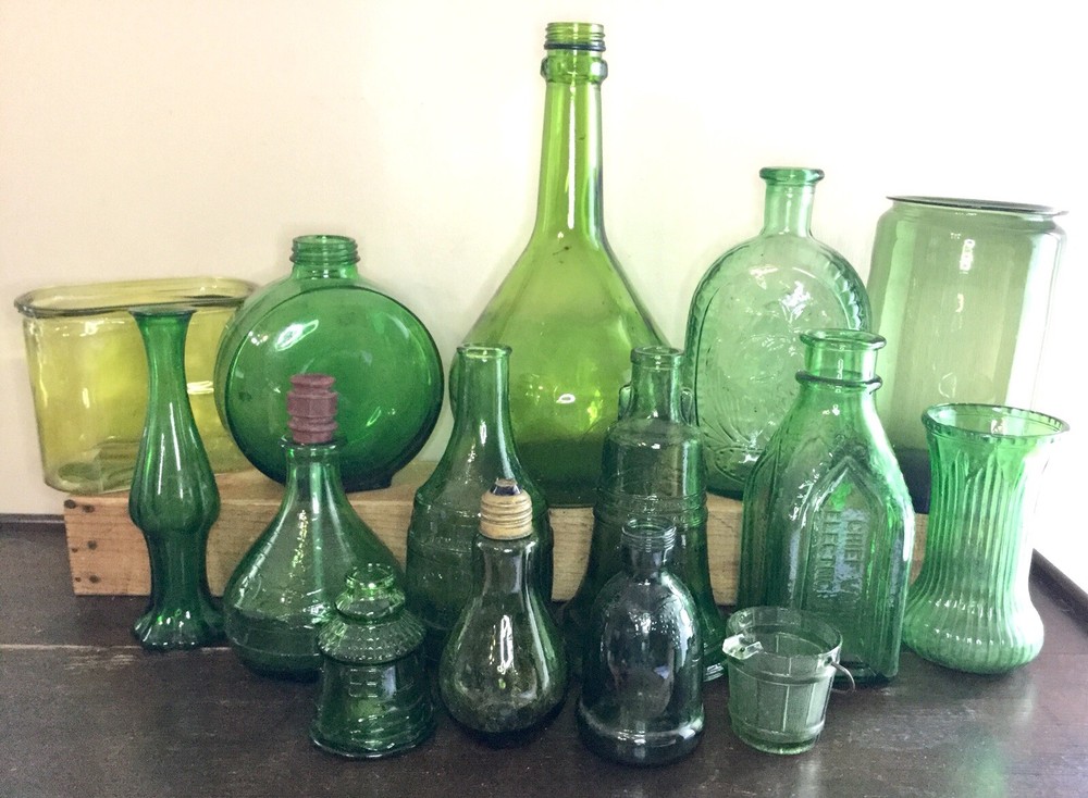 VTG GREEN GLASS EMBOSSED VASE EC BRODY CAPE MAY BITTER CATHEDRAL 15 BOTTLE LOT