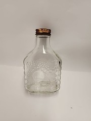 Vintage Berrycup Wines 2/5 Pint Glass Wine Bottle Yonkers, New York 5.25&Prime; T