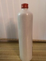 BEAMEISTER 1975 LIEBFRAUMILCH JAMES BEAM CERAMIC WINE BOTTLE. 1 Pint.7 fl oz