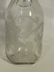 Norman Kosarin Wine Decanter Etched Doves Grapes Vines Birds Glass 9.75&Prime; H NICE