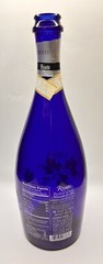 VTG WINE BOTTLE RISATA MOSCATO 25.4 Oz BLUE GLASS