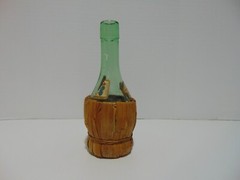 Green Glass Chianti Wine Bottle In Woven Basket 1972 Made In Italy Empty