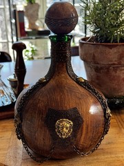 VTG Italian Leather Wrapped Green Glass Decanter W/ Lion Head & Chain -Barware!