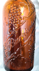 Vtg 10.75&Prime; Bardenheier&rsquo;s (St Louis MO) brown glass quart wine bottle (EMPTY)