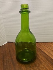 Vintage USA Green Glass 1.5 Liter Bottle Decanter #809 No lid