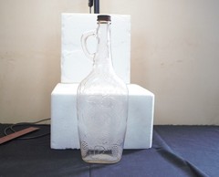 Vintage Garrett&rsquo;s American Wines embossed clear 1 quart wine bottle grapes