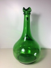 Vintage Emerald Green Glass 1976 – stopper – W1044