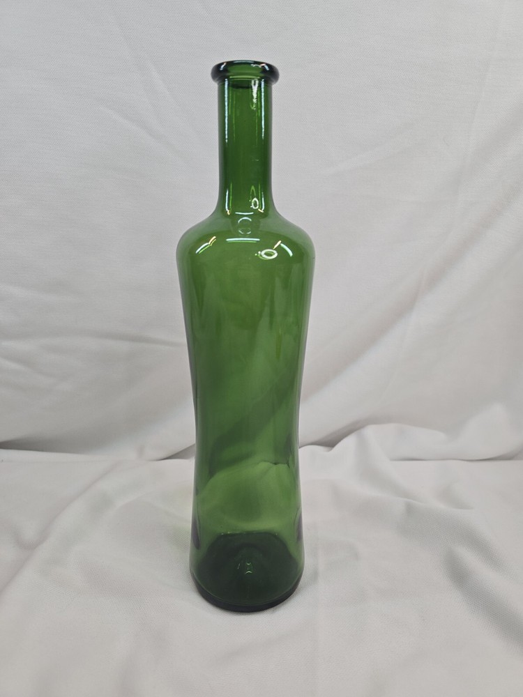 Vintage Emerald Green Glass Empty Wine Bottle 12” Tall Great Condition Hourglass