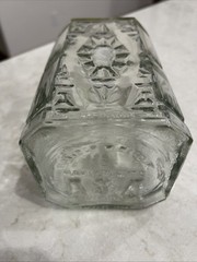 Vintage Monarch Wine Co, Inc Manischewitz Brooklyn, N.Y. Empty 1 Quart Bottle