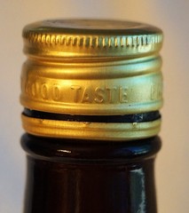 Vintage, Lejon Vin Kafe Grape Wine, Brown Glass Bottle with Cap, 4/5 QT, Empty