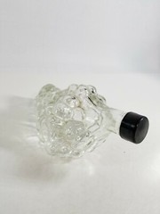 Vintage GRAPE BUNCH SHAPE BOTTLE Clear Glass Decanter 6.5&Prime; Cluster