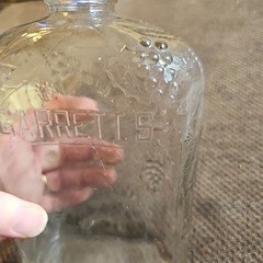 Vtg Garrett&rsquo;s American Wine Bottle 1/2 Gallon Embossed 10×6&Prime;