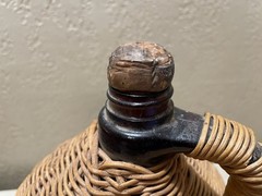 Wicker Wrapped Amber Glass Whiskey Wine Bottle Jug Half Gal Screw Cap 1940s