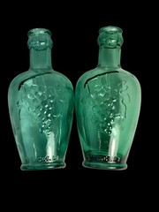 Vtg Cantine Vaselli Orvieto Clear Blue Green Wine Bottle 6&Prime; tall Orvieto